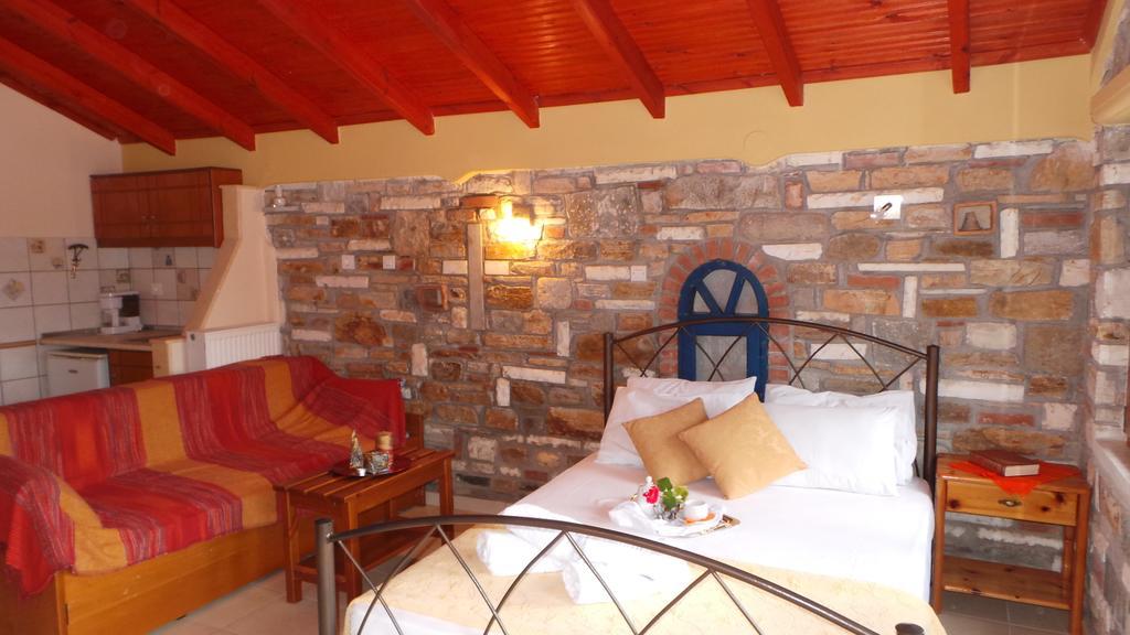 Hotel Castle Pontos à Skala Potamia  Chambre photo
