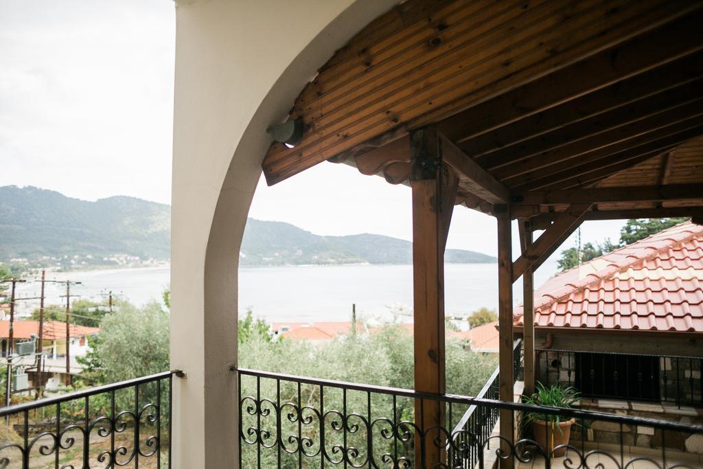 Hotel Castle Pontos à Skala Potamia  Extérieur photo
