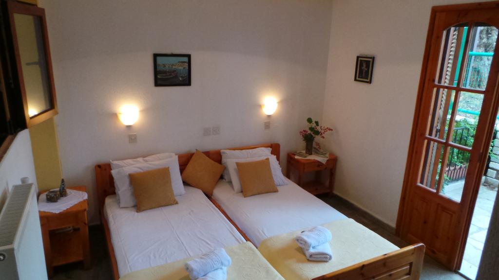 Hotel Castle Pontos à Skala Potamia  Extérieur photo