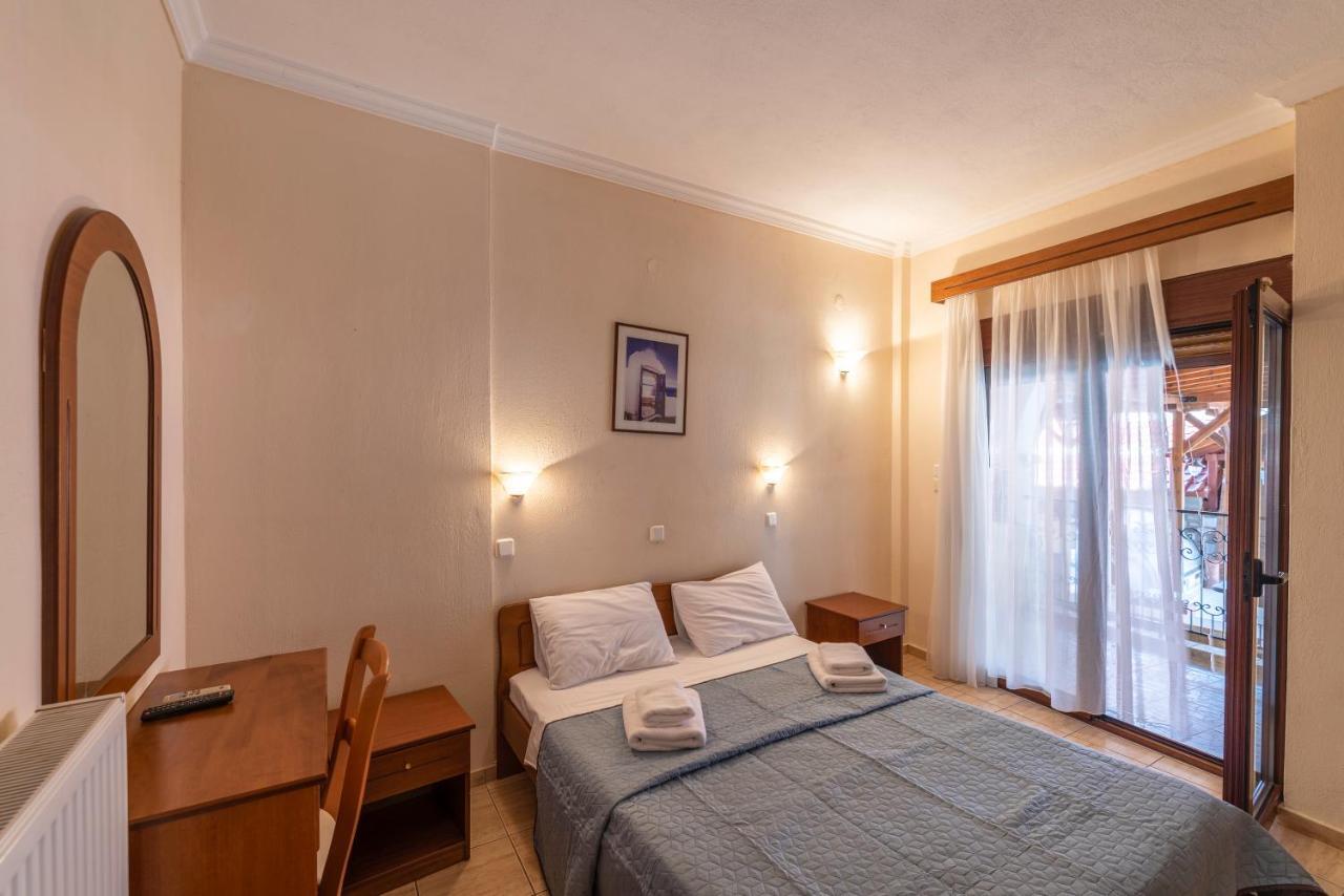 Hotel Castle Pontos à Skala Potamia  Extérieur photo