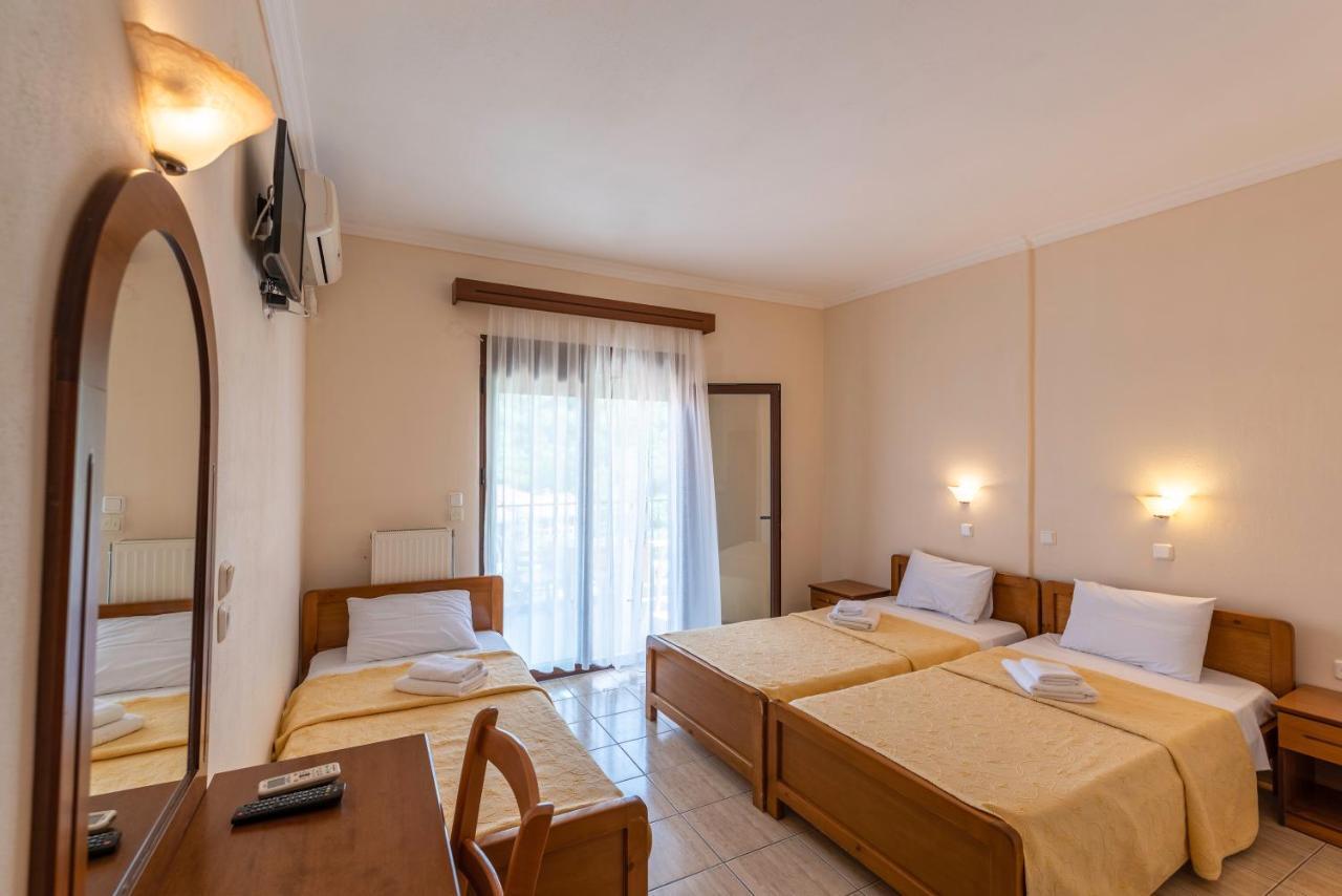 Hotel Castle Pontos à Skala Potamia  Extérieur photo