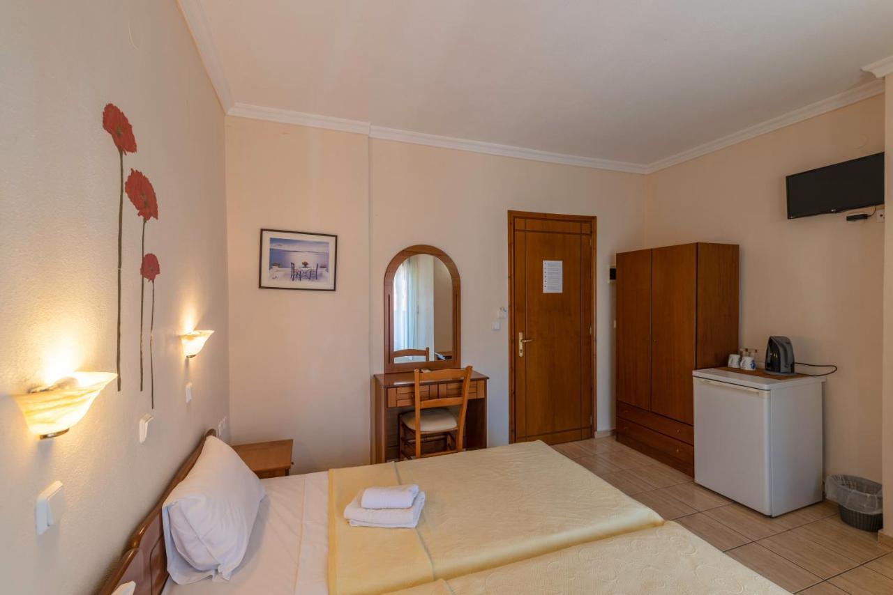 Hotel Castle Pontos à Skala Potamia  Extérieur photo